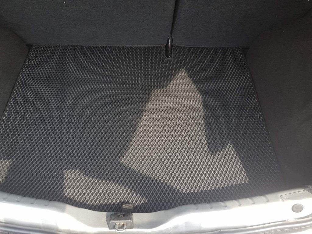 Trunk mat (EVA, Black) for Dacia Sandero 2007-2013 - Reelken Auto