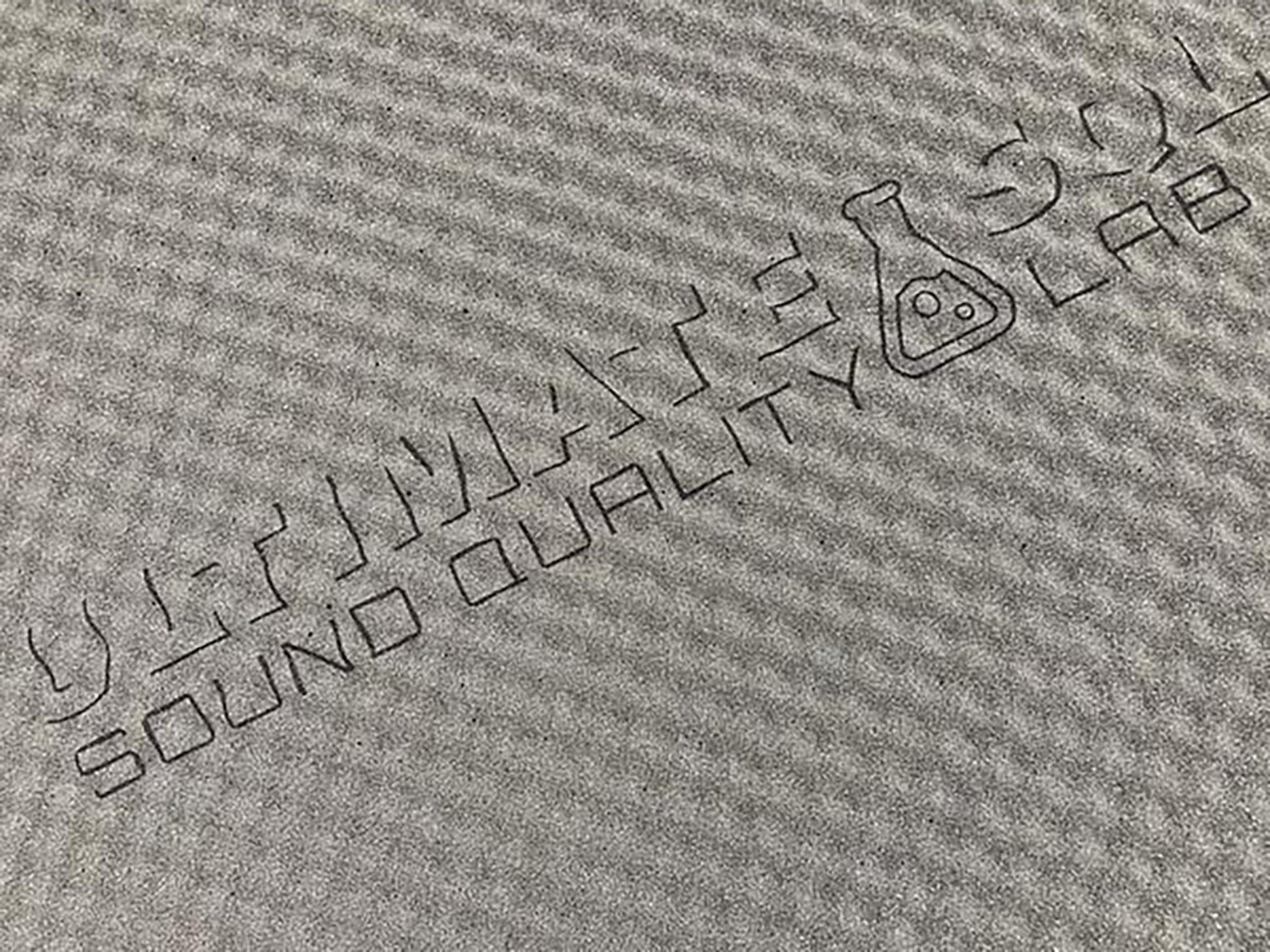 Sound-absorbing sheet made of acoustic foam ULTIMATE SQL A 15NET 15 mm (75x100 cm) - image 1