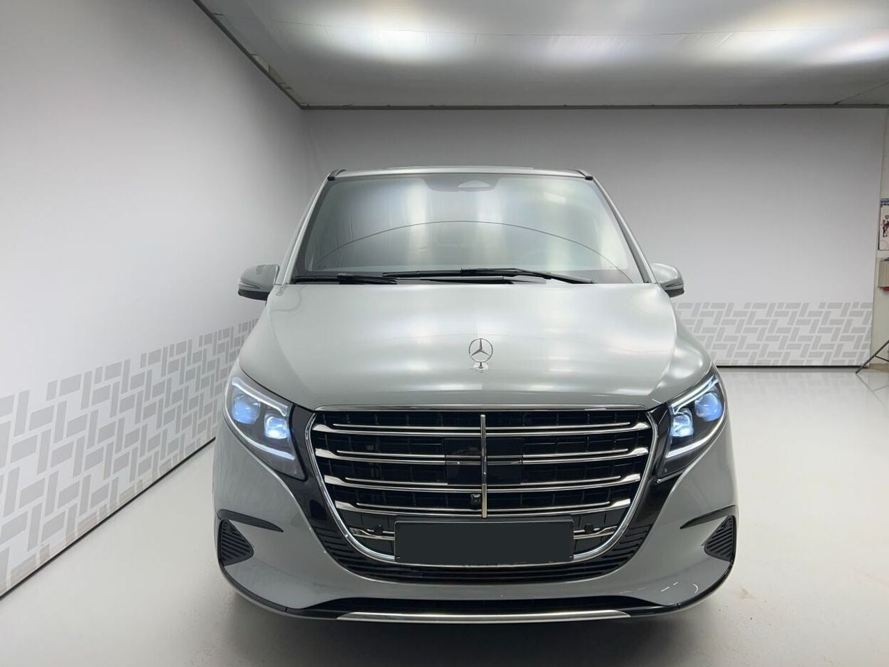 Front Grille Exclusive (2024+) for Mercedes Vito/V-class W447 2014- - image 2