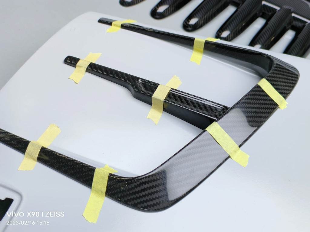 A set of body kits for Rolls-Royce Cullinan - Reelken Auto