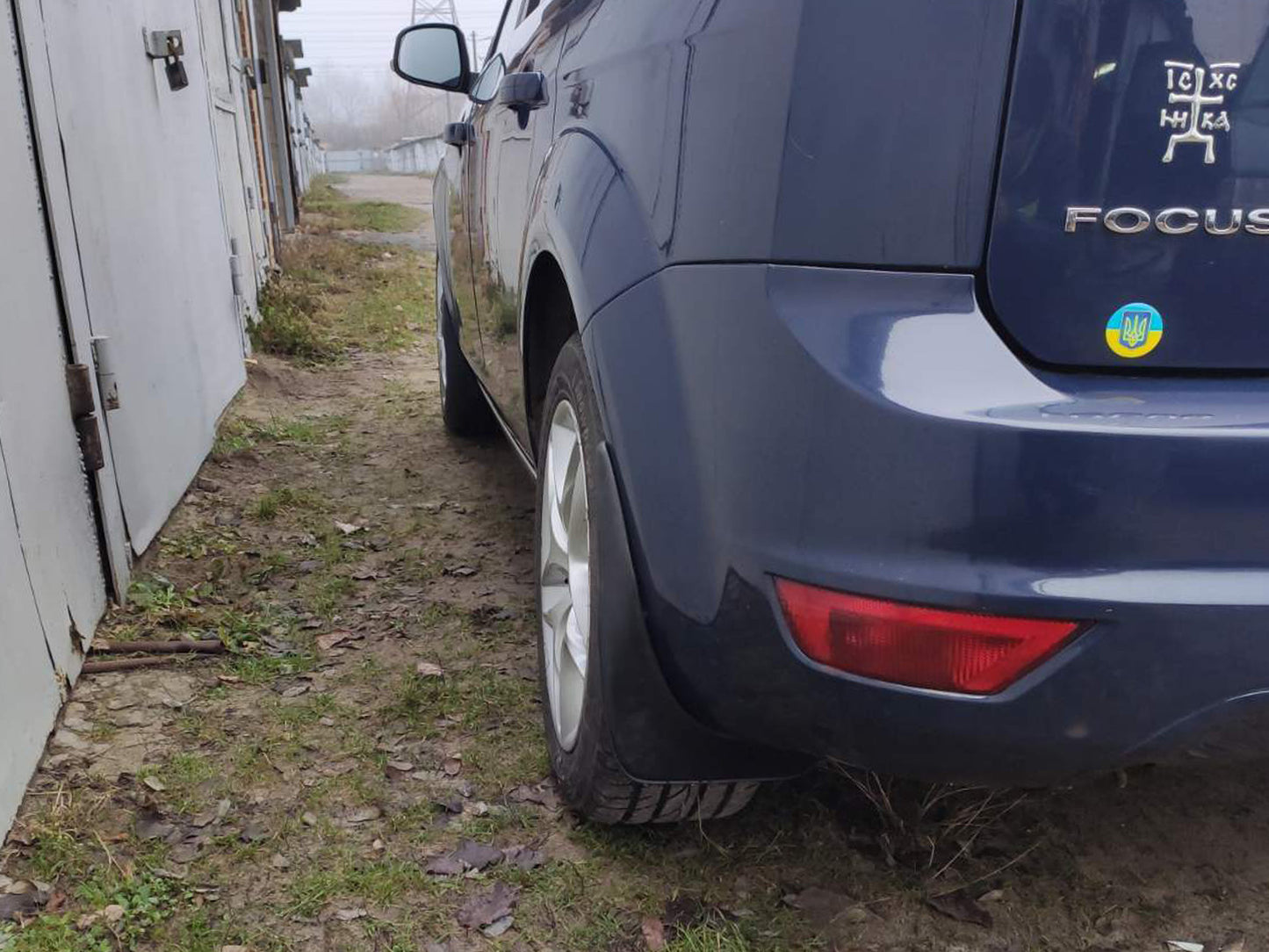 Original Premium HB Mud Flaps (4 pcs) for Ford Focus II 2008-2011 - image 1