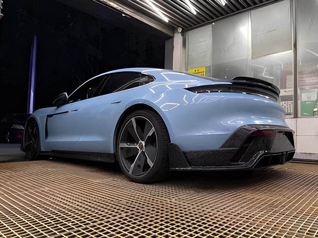 A set of body kits for Porsche Taycan - Reelken Auto