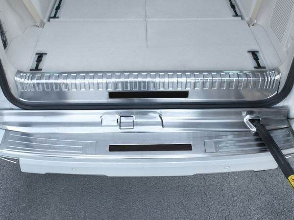 Rear inner sill pad (for 7 months) for Toyota Land Cruiser Prado 150 - Reelken Auto