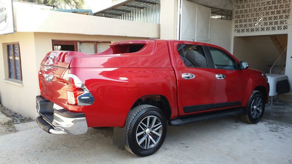 Truck Bed Canopy GRAND BOX for Toyota Hilux 2015- - image 4