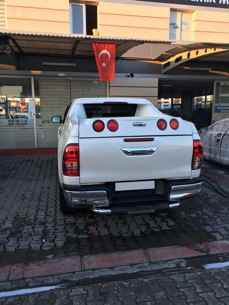 Truck Bed Canopy GRAND BOX for Toyota Hilux 2015- - image 9