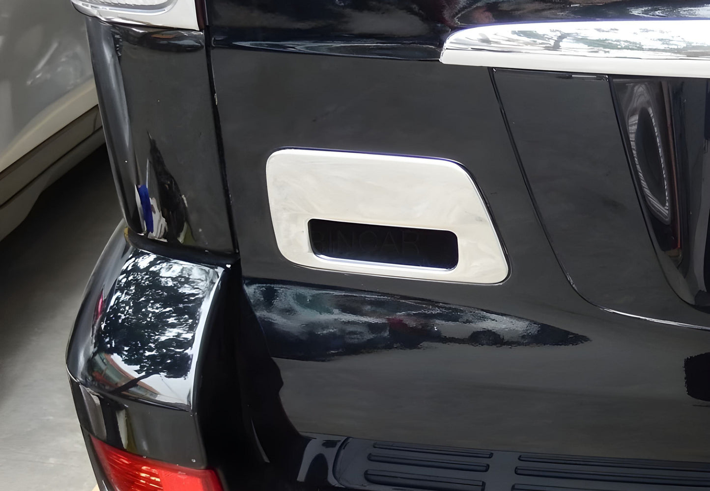 Chrome Tailgate Handle Cover (Stainless Steel) for Toyota Land Cruiser Prado 120 2002-2009 - image 5