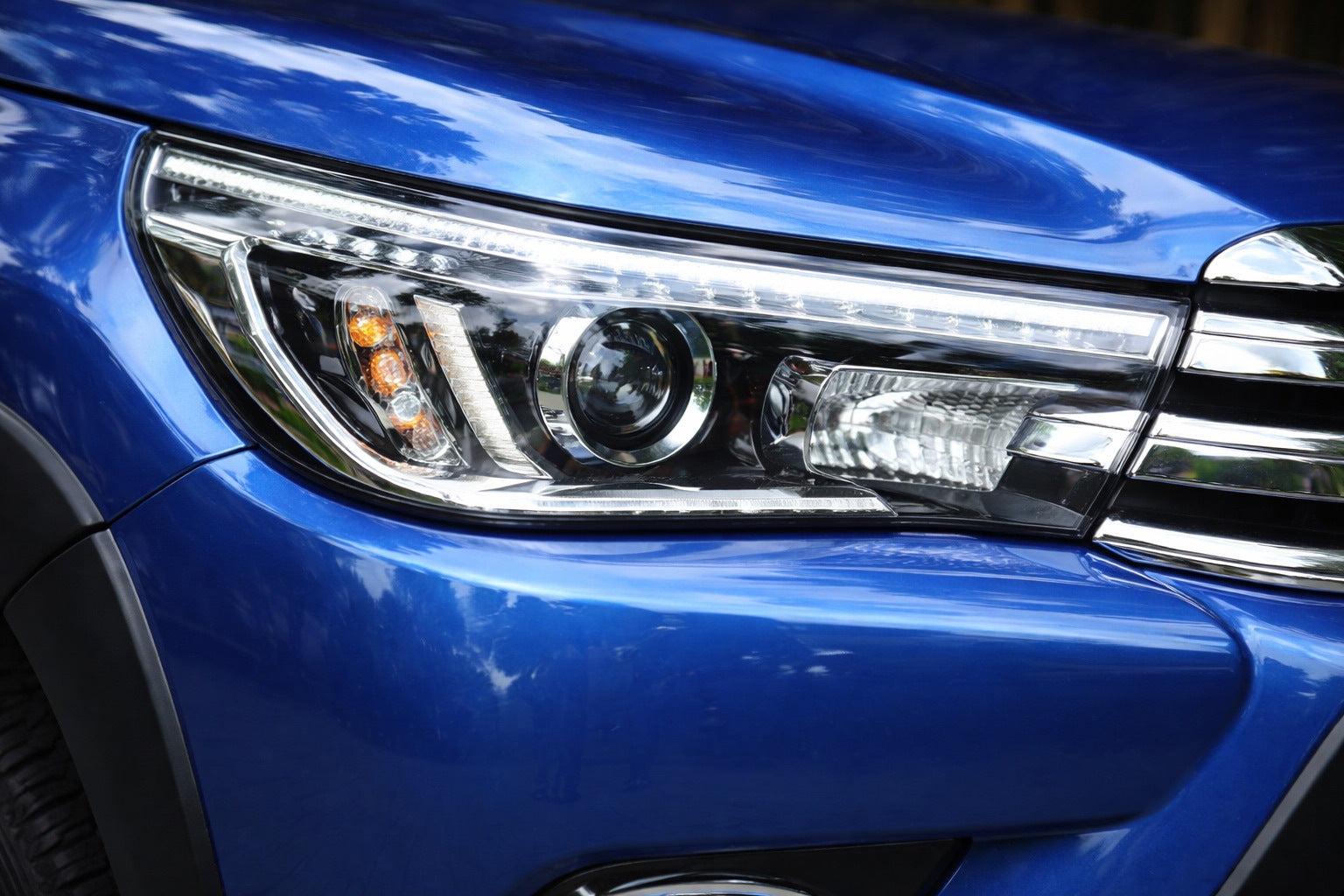 Front OEM Headlights V1 2015-2019 (LED, 2 pcs) for Toyota Hilux 2015- - image 1