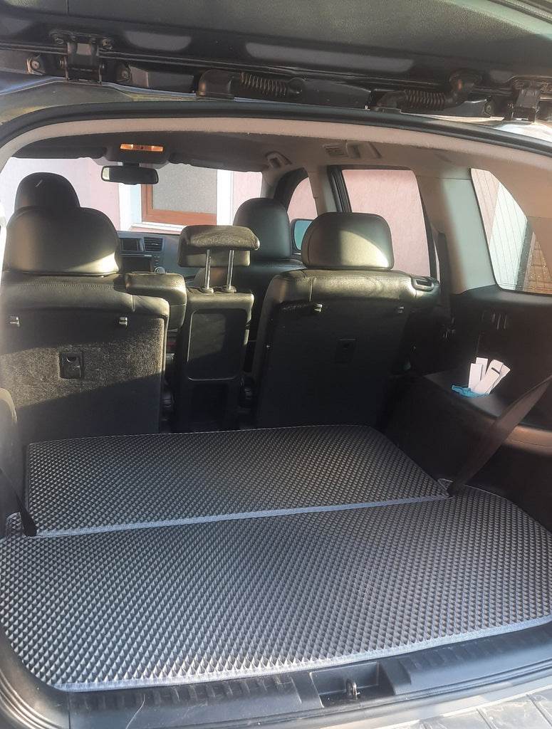 Mat in EVA trunk (2 parts, black) for Toyota Highlander 2008-2013 - Reelken Auto