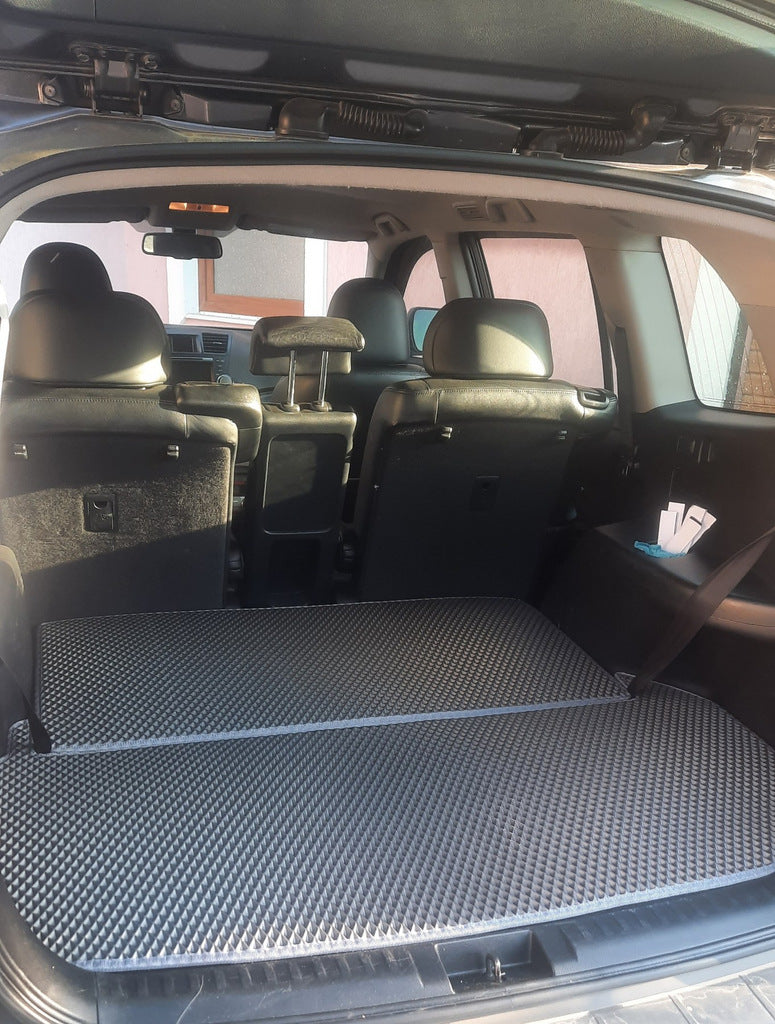 EVA Trunk Mat (2 pieces, black) for Toyota Highlander 2008-2013 - image 1