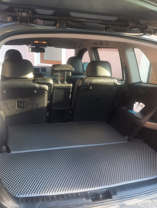 EVA Trunk Mat (2 pieces, black) for Toyota Highlander 2008-2013 - image 1