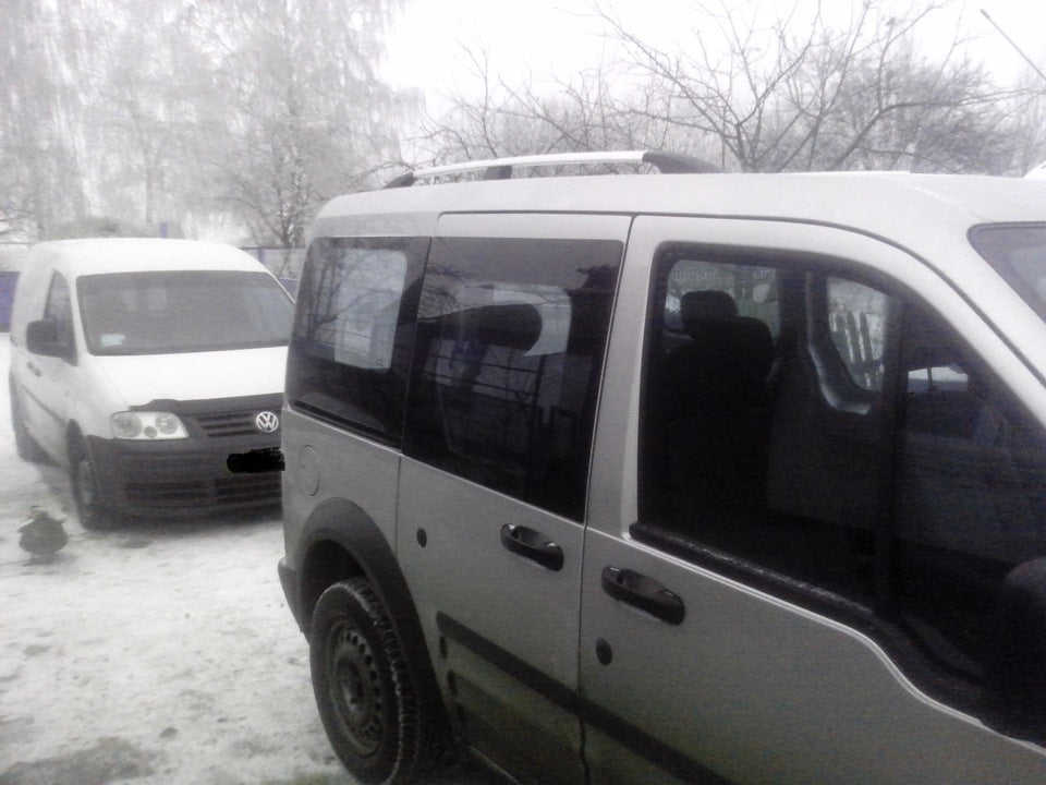 Chrome Roof Rails for Ford Connect 2002-2006 - image 4