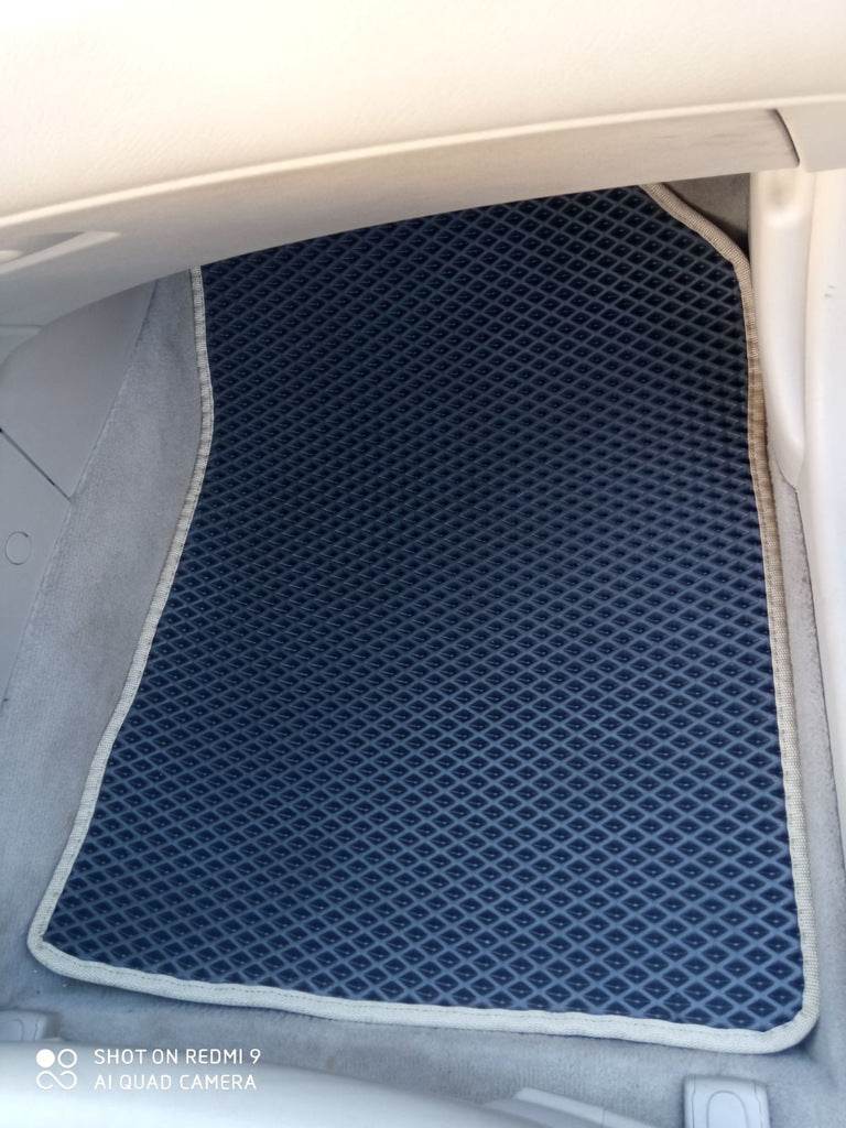 Polyurethane mats (EVA, black) for Hyundai Grandeur 2005-2011 - Reelken Auto