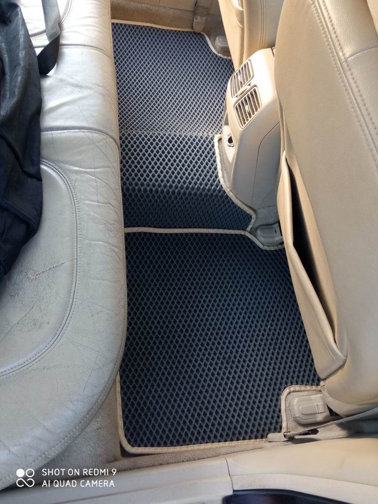 Polyurethane mats (EVA, black) for Hyundai Grandeur 2005-2011 - Reelken Auto