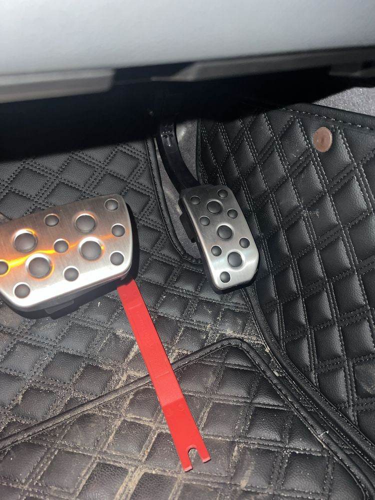 Pedal pads (set) for Lexus LX570/450d - Reelken Auto