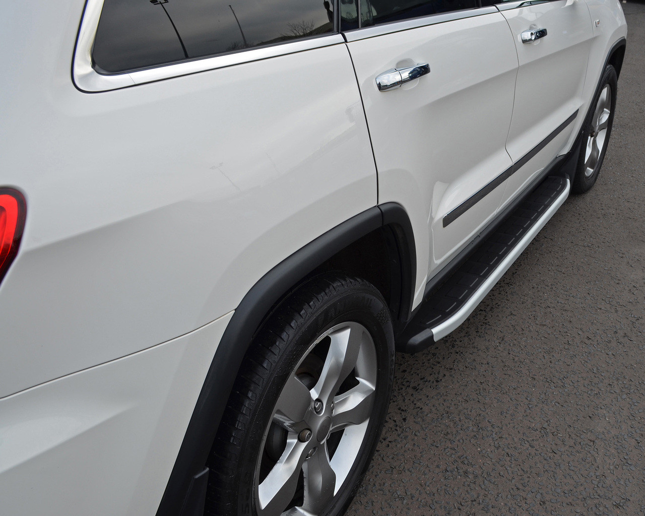 Side Steps Fullmond (2 pcs, Aluminum) for Jeep Grand Cherokee WK2 2010-2021 - image 2