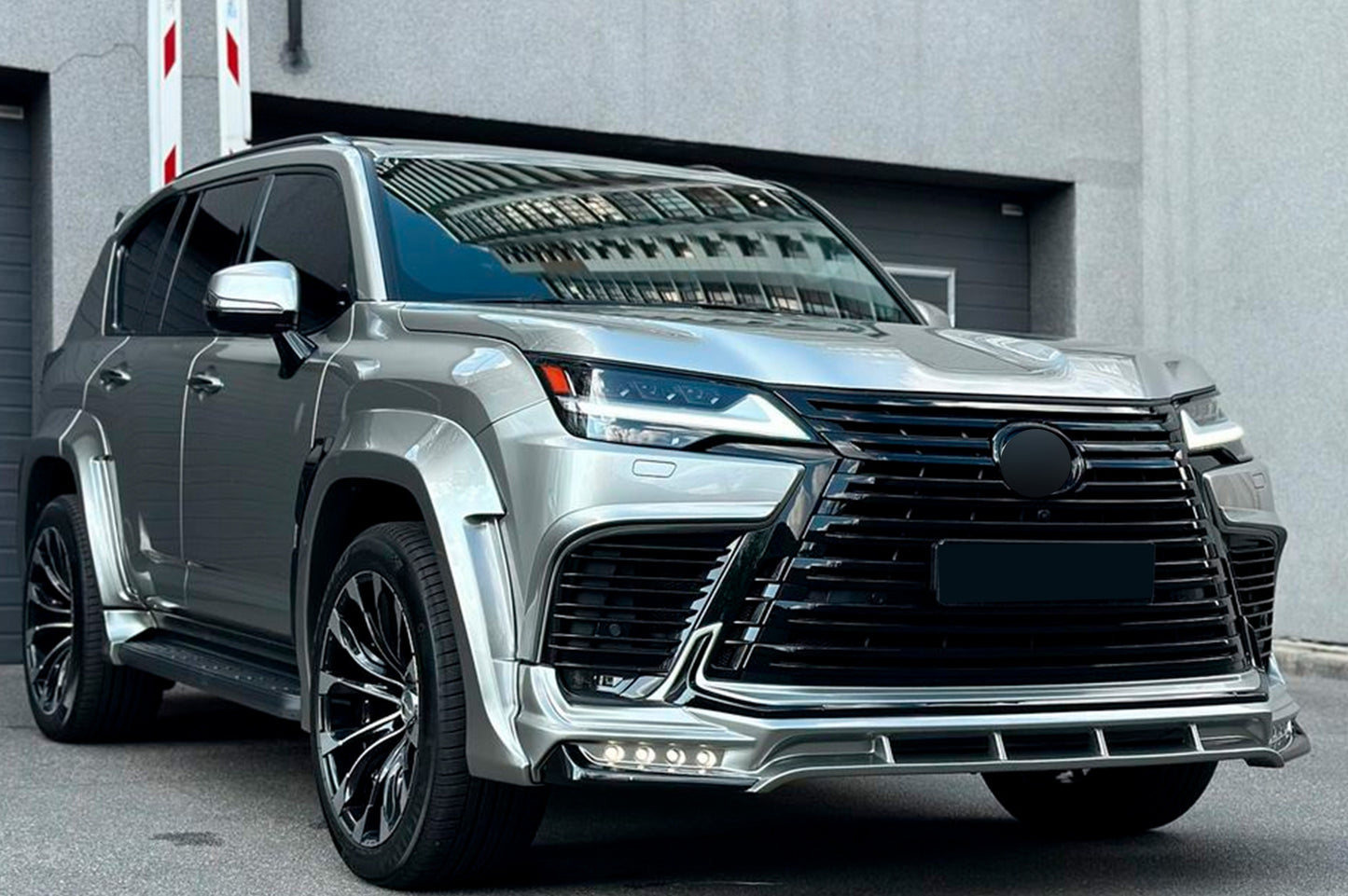 Body Kit Set (Wald) for Lexus LX 500d/600 2022- - image 6