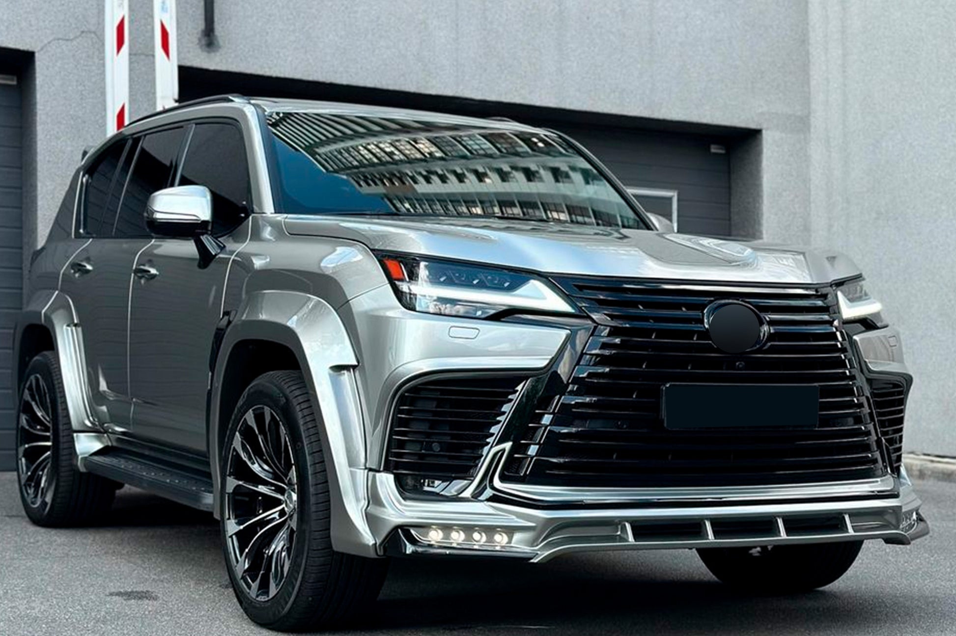 Body Kit Set (Wald) for Lexus LX 500d/600 2022- - image 6