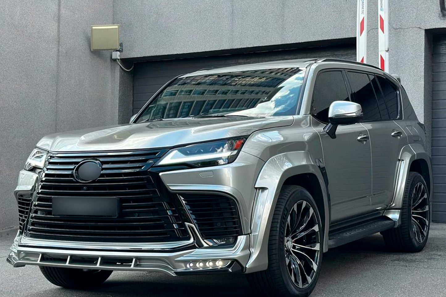 Body Kit Set (Wald) for Lexus LX 500d/600 2022- - image 9
