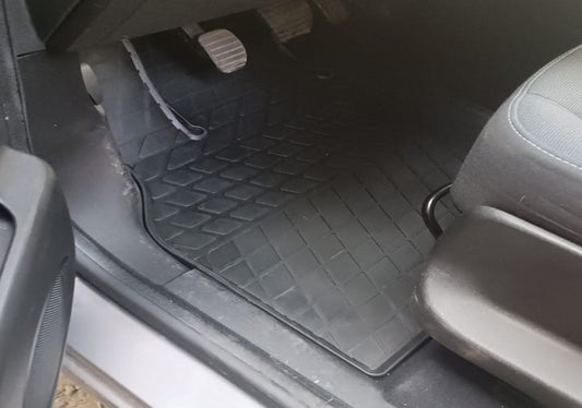 Rubber Floor Mats (4 pcs, Stingray Premium) for Renault Scenic/Grand 2009-2016 - image 1