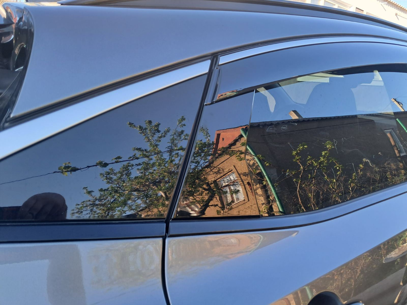 Window Deflectors with Chrome Trim Niken Luxury (4 pcs) for Nissan Ariya 2022- - image 4