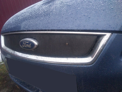 Winter cover on the grille for Ford Focus II 2005-2008 - image 3