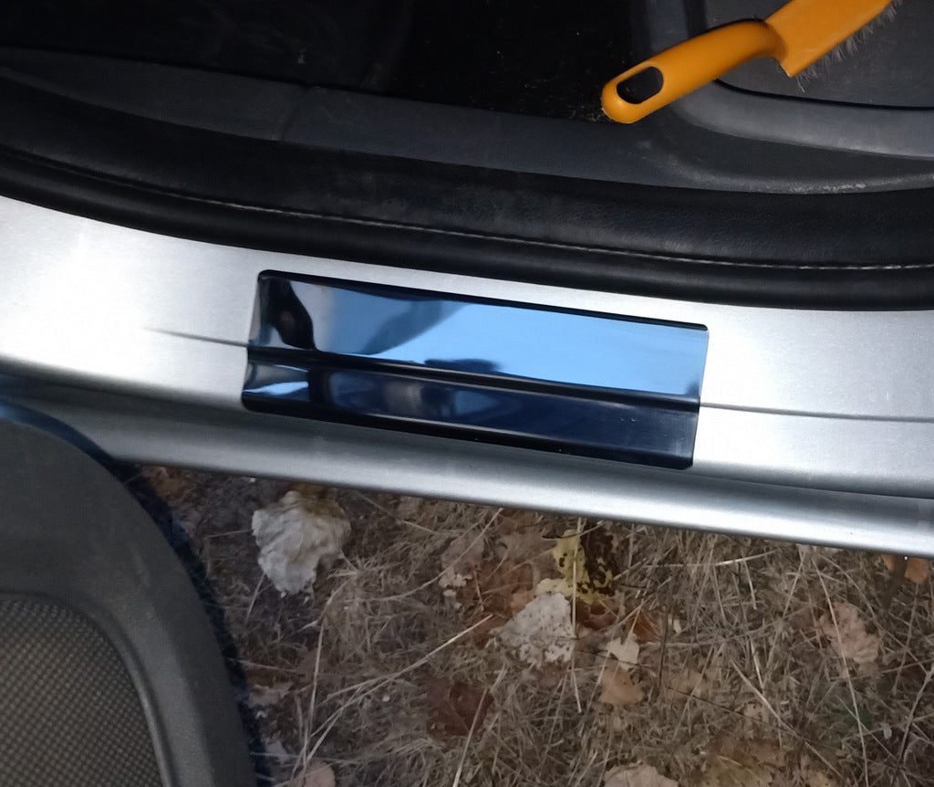 Stainless Steel Door Sill Protectors Carmos V2 (4 pcs) for Ford Focus III 2011-2017 - image 4