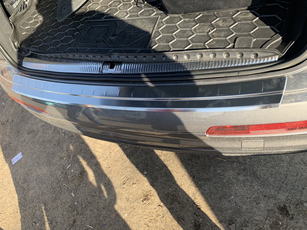 Rear bumper protector OmsaLine (stainless steel) for Audi Q7 2015–2026 - image 3