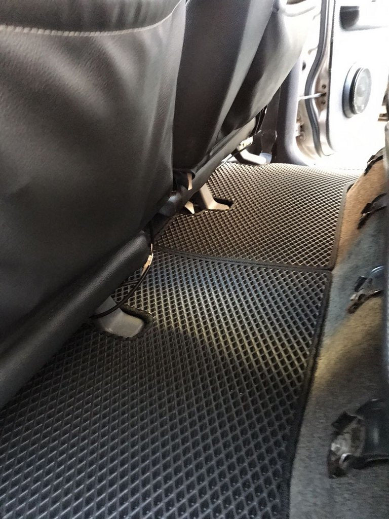 EVA mats (black) for Toyota Land Cruiser 80 - image 2