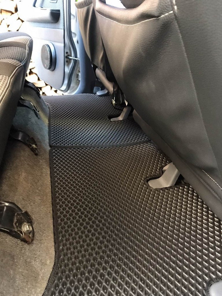 EVA mats (black) for Toyota Land Cruiser 80 - image 4