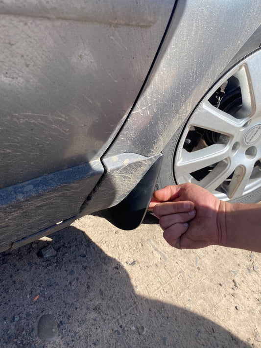 Premium Mud Flaps (4 pcs) for Skoda Superb 2001-2009 - image 2