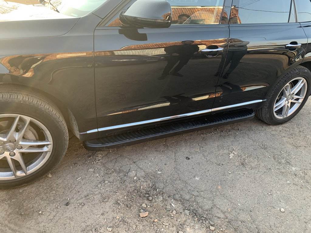 Lateral platforms Tayga Black (2 pieces, aluminum) for Audi Q5 2008-2017 - Reelken Auto
