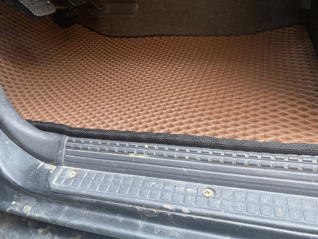 EVA Floor Mats (brick red) for Nissan Patrol Y60 1988-1997 - image 9