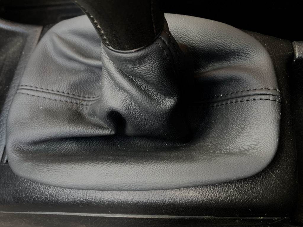 Gearbox cover (leather) for Volkswagen Golf 4 - Reelken Auto