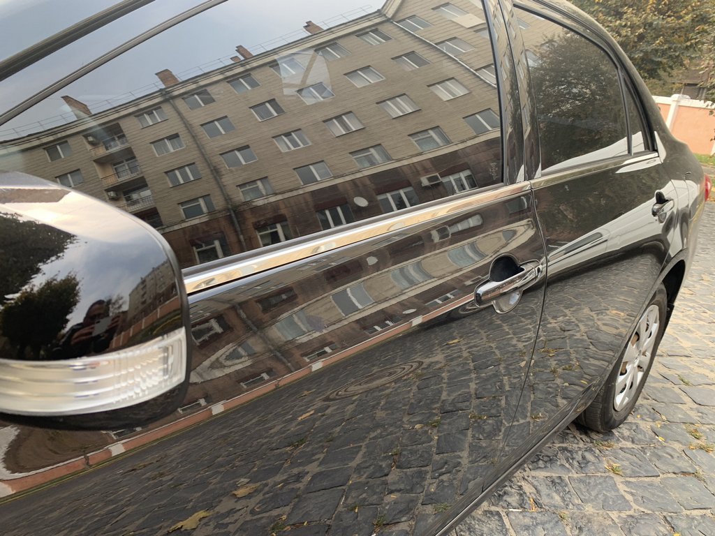 The outer edging of the glass (4 pieces, stainless steel) for Toyota Corolla 2007-2013 - image 2