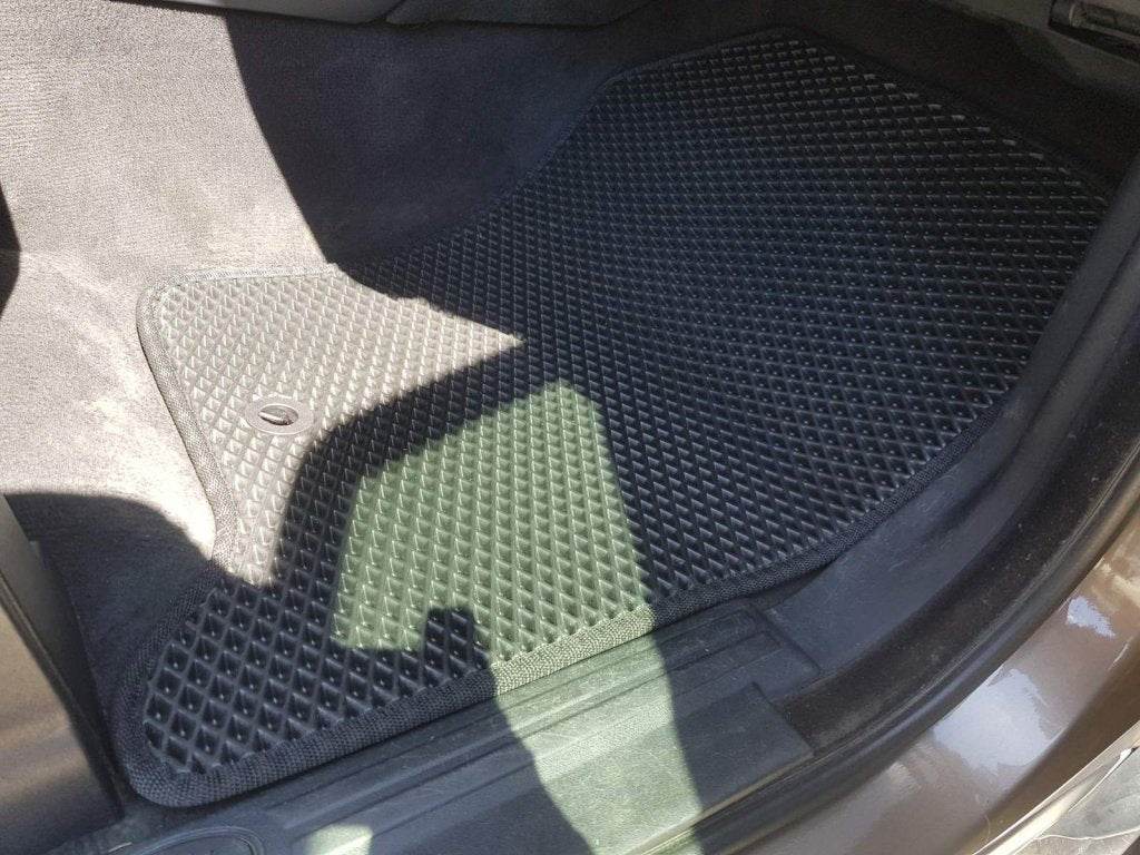 EVA mats (black) for Land Rover Discovery IV - Reelken Auto