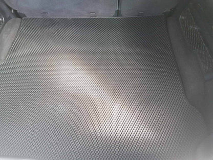 Trunk mat (EVA, black) for Land Rover Discovery IV - Reelken Auto