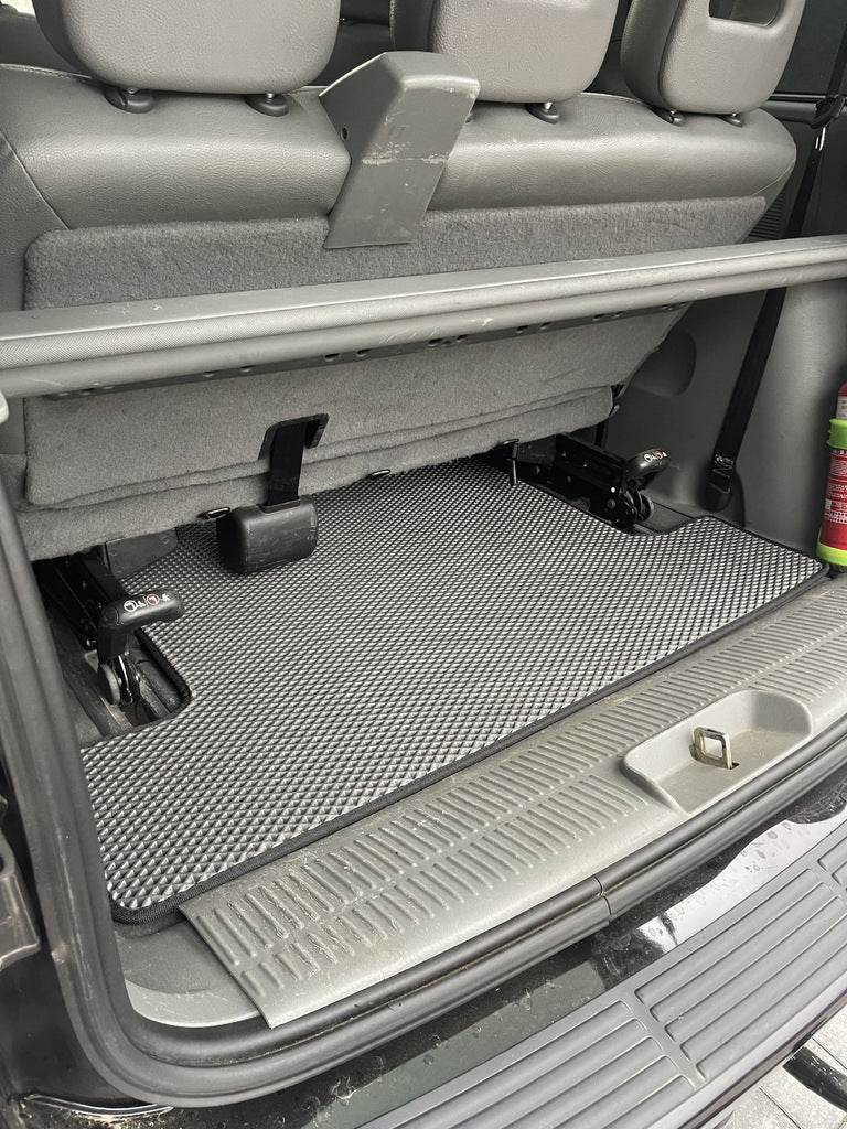 Trunk mat (EVA, black) for Chrysler Voyager 2001-2007 - Reelken Auto