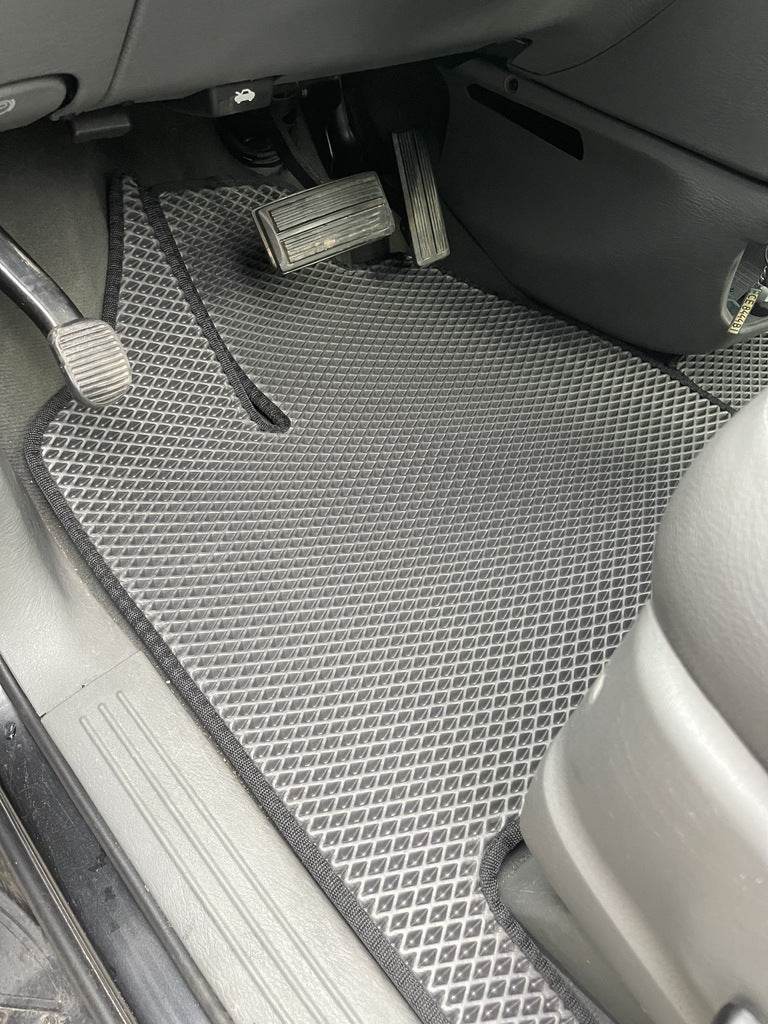 Floor mats (3 rows, EVA, black) for Chrysler Voyager 2001-2007 - Reelken Auto