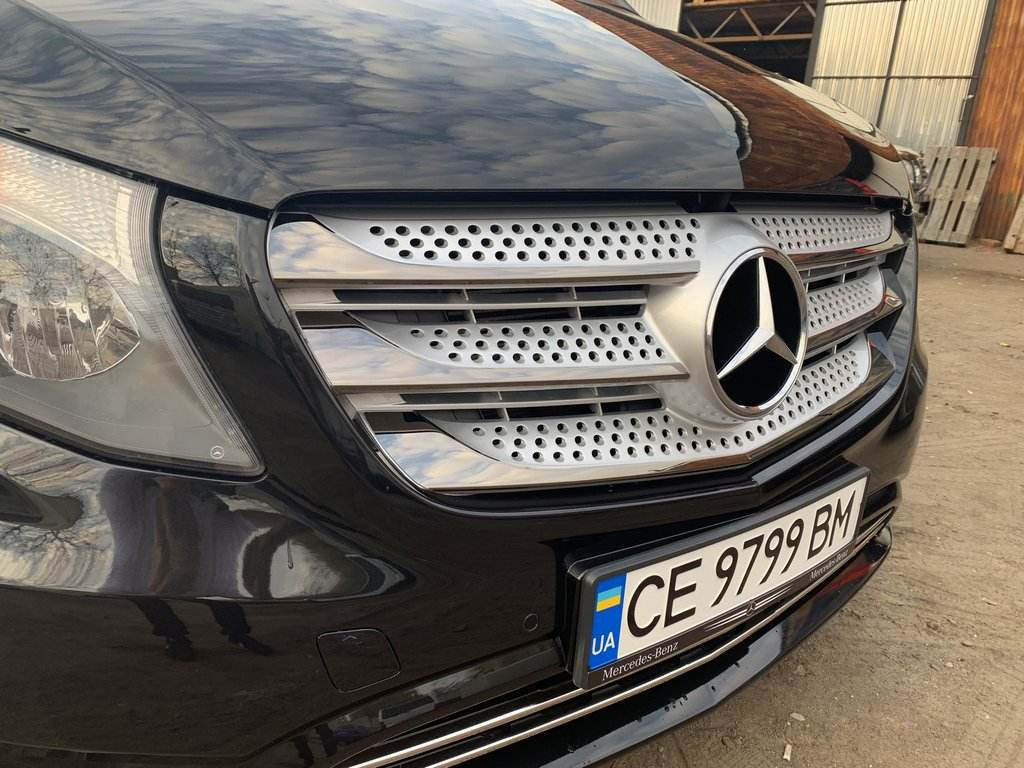 Grille overlays 2014-2020 (5 pcs., BlackChrome) for Mercedes Vito / V-class W447 2014↗ year - Reelken Auto