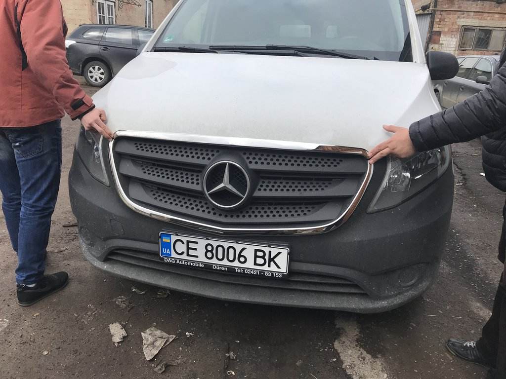 The stroke of the grille (2 PCs, stainless steel) for Mercedes Vito / V-class W447 2014↗ year - Reelken Auto