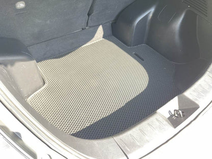 Trunk mat V-1 (EVA, black) for Nissan Leaf 2010-2017 - Reelken Auto