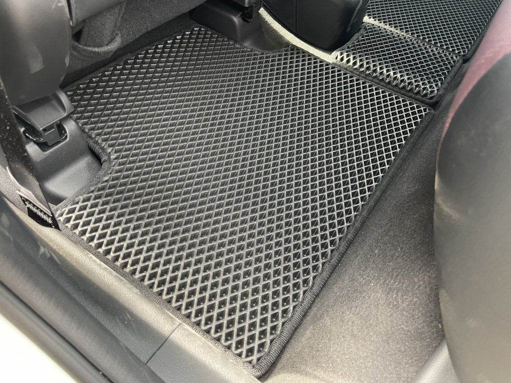 EVA mats (black) for Dongfeng MNV - Reelken Auto