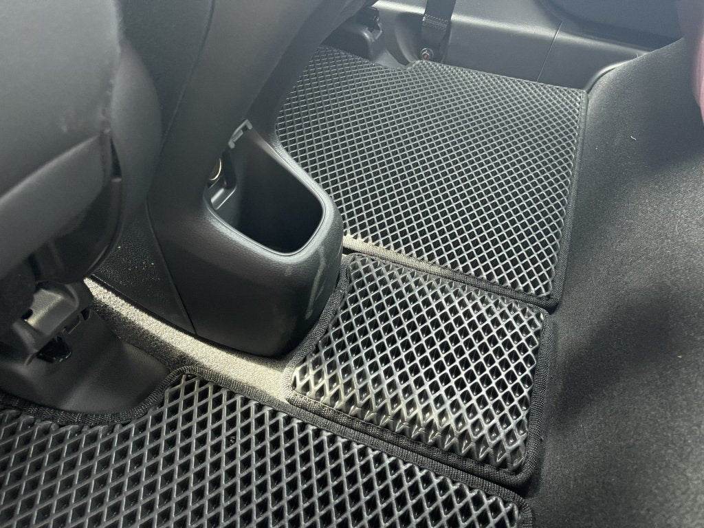 EVA mats (black) for Dongfeng MNV - Reelken Auto