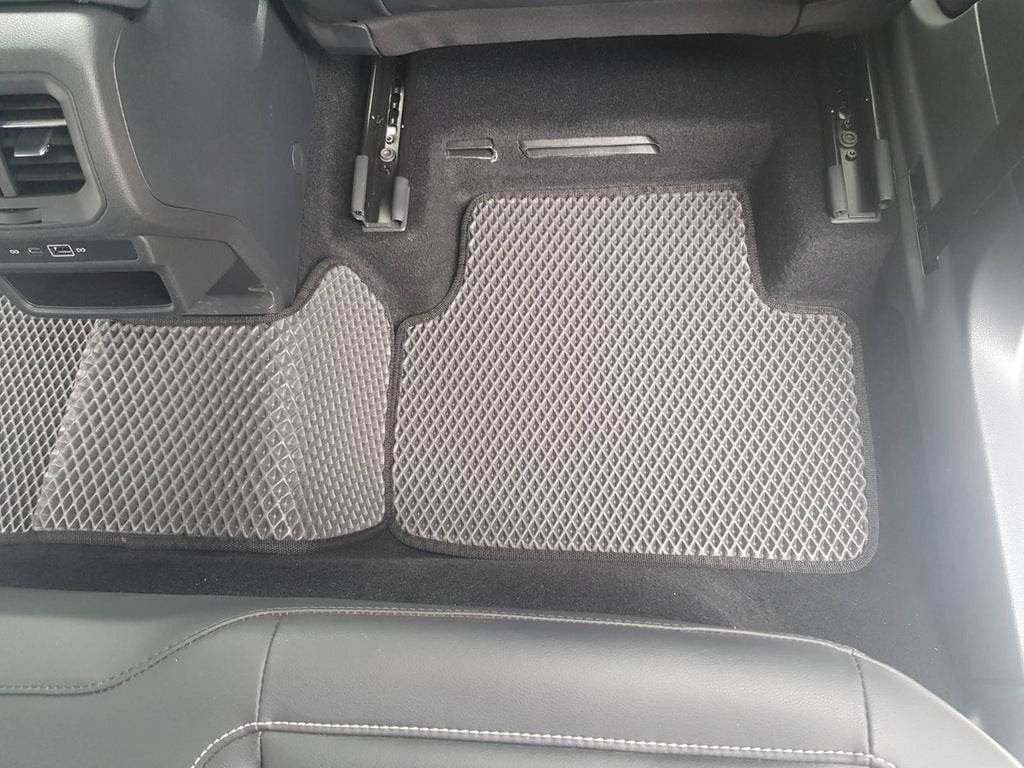 EVA mats (black) for Volkswagen E-Tharu - Reelken Auto