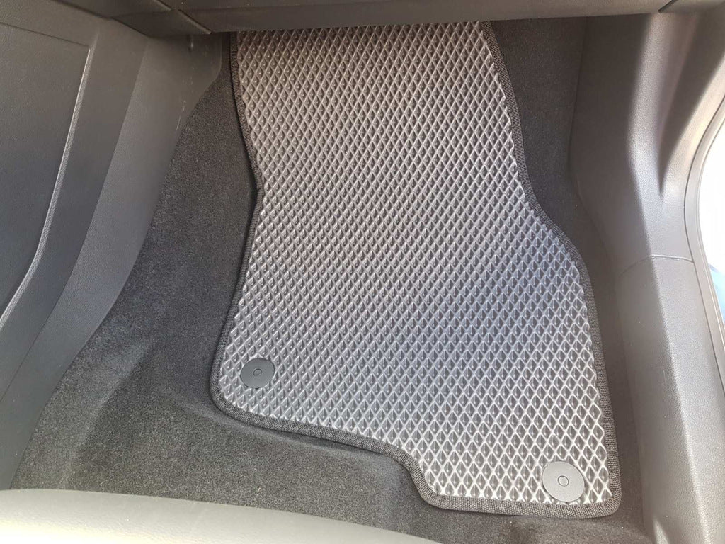 EVA Floor Mats (black) for Volkswagen E-Tharu 2020- - image 15