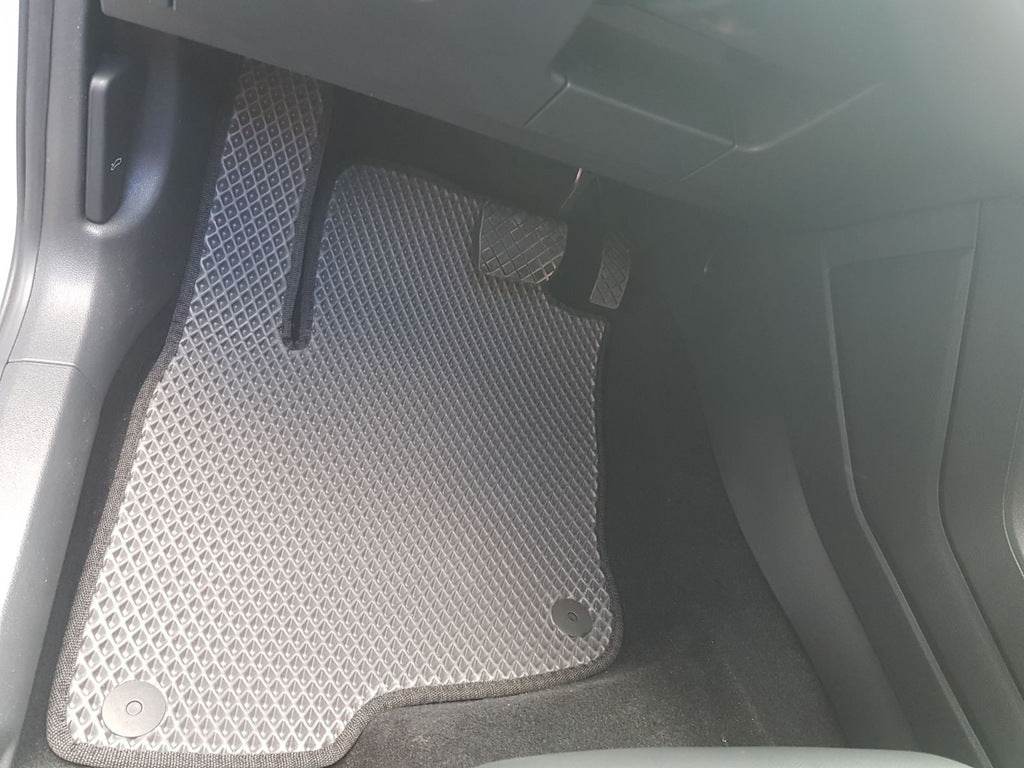 EVA mats (black) for Volkswagen E-Tharu - Reelken Auto