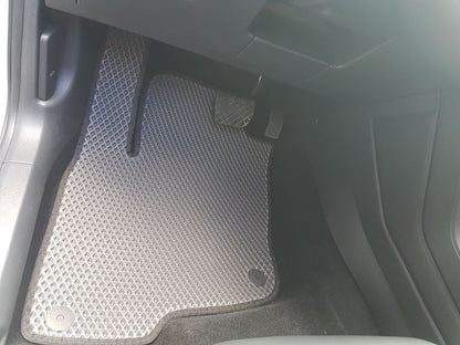EVA Floor Mats (black) for Volkswagen E-Tharu 2020- - image 14