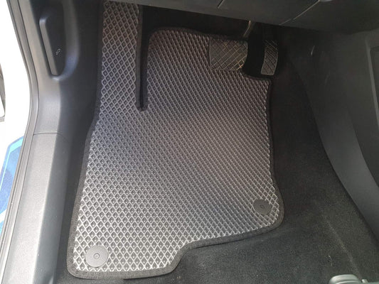 EVA Floor Mats (black) for Volkswagen E-Tharu 2020- - image 1