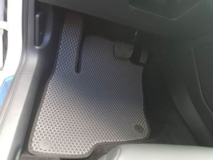 EVA mats (black) for Volkswagen E-Tharu - Reelken Auto
