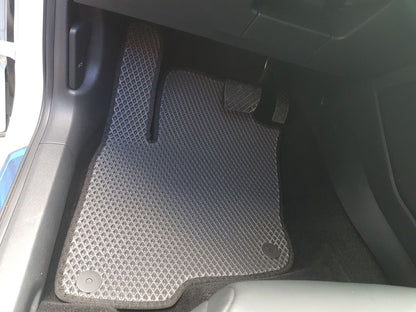 EVA Floor Mats (black) for Volkswagen E-Tharu 2020- - image 3